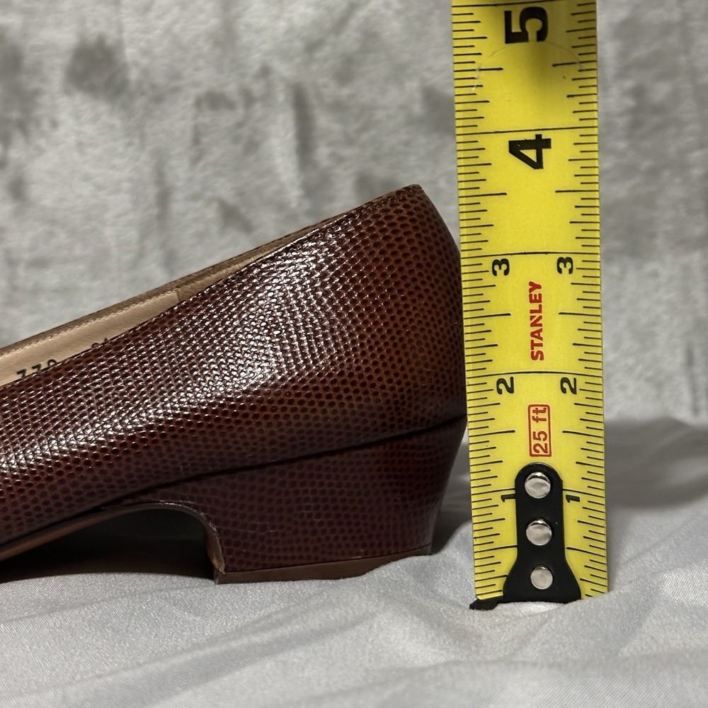 Salvatore Ferragamo Brown Leather Vara Lillaz Bow Pumps Heel Shoes Womens 9.5 A4 - Picture 8 of 14